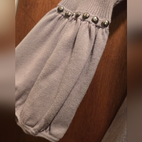 Tracy M gray beautiful studded long sleeve pullover szS - Picture 3 of 7